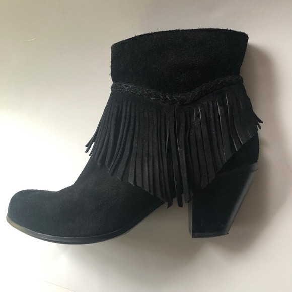 Gianni Bini Fringed, Blck Suede Bootie, Size 7.5 - Picture 1 of 6